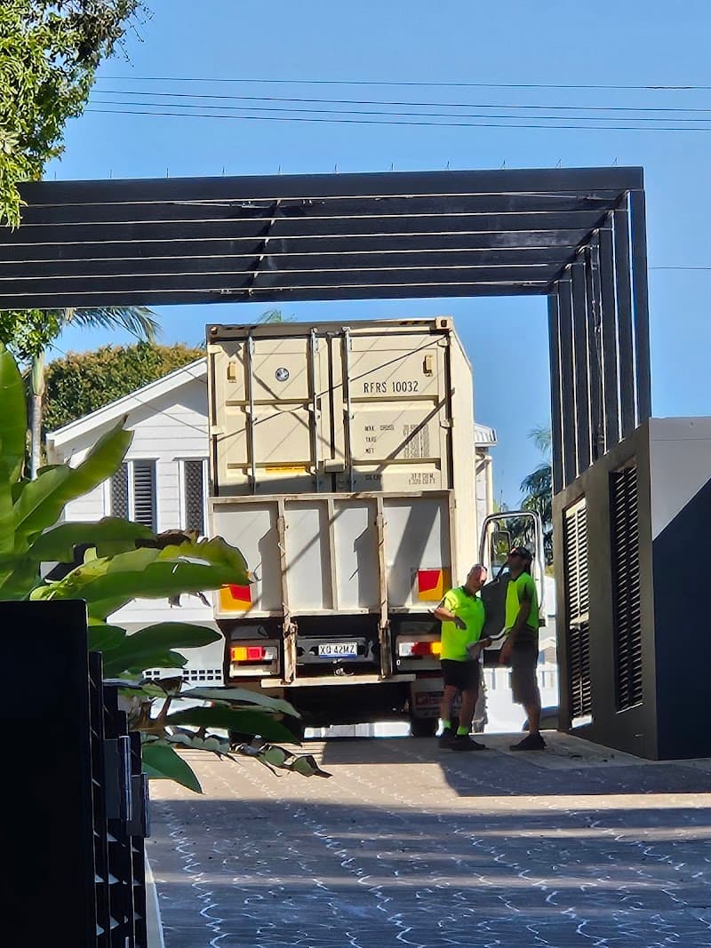 REDCLIFFE FURNITURE RELOCATIONS AND STORAGE removalist work in Clontarf