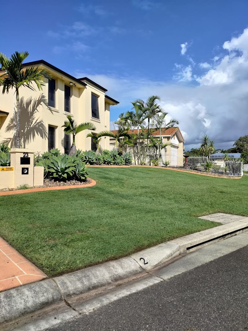 Redcliffe Lawn Mowing lawn care work in Scarborough