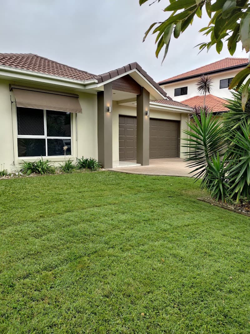 Redcliffe Lawn Mowing lawn care work in Scarborough