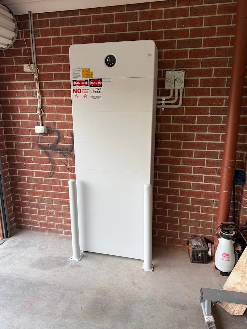 Redefining Solar solar panel installation work in Carrum Downs