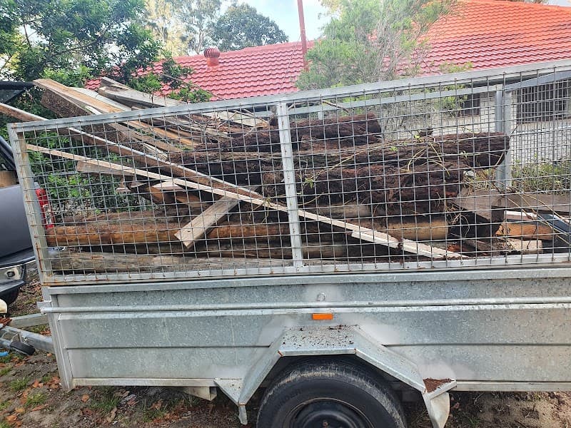 Redland Waste Warriors rubbish removal work in Cleveland