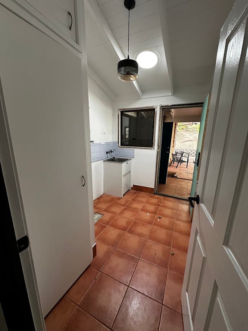 Redlands Tile Removal tiling work in Ormiston