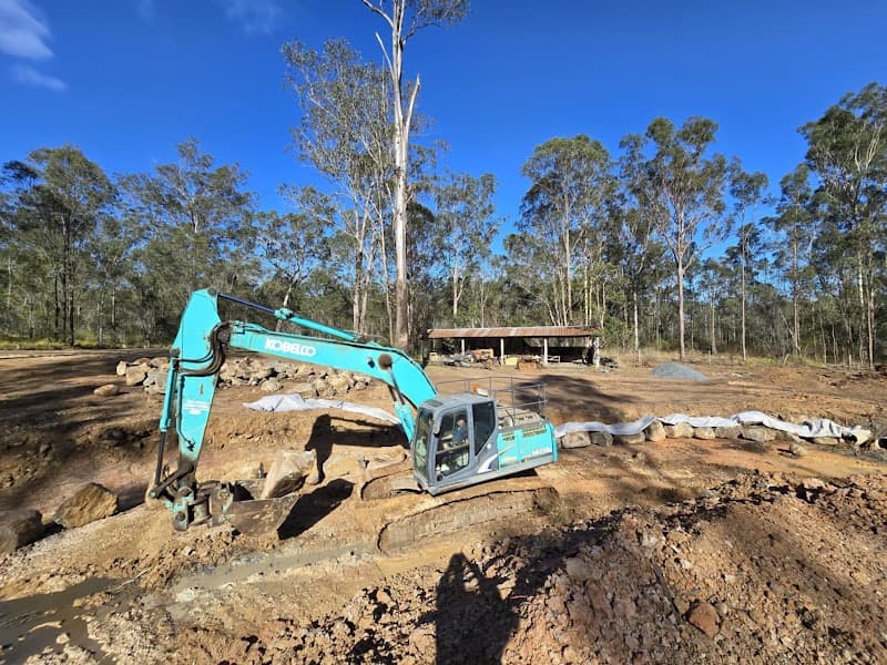 Rees Excavations demolition work in South Kolan