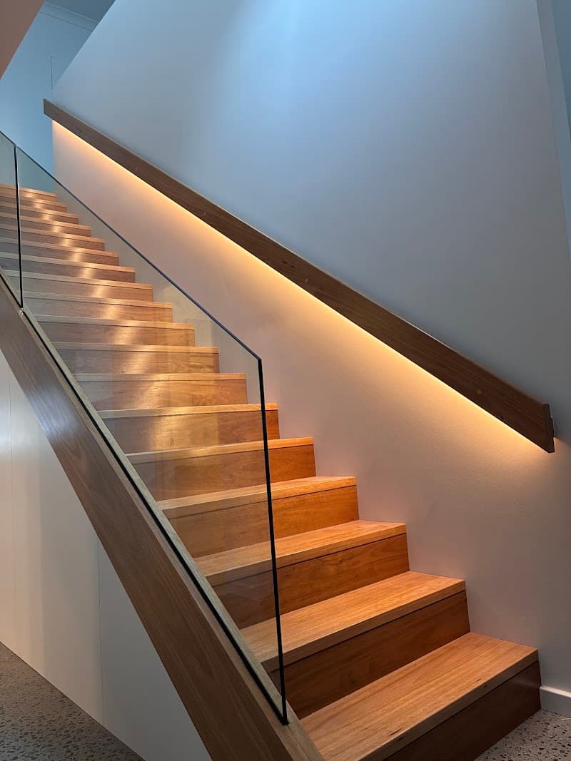 Refract Electrical electrician work in Collaroy Plateau