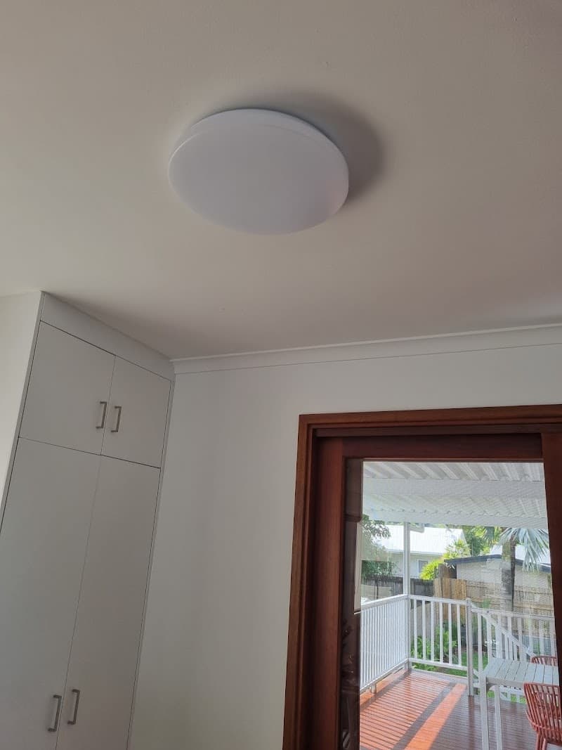 Remedy Electrical electrician work in Redlynch