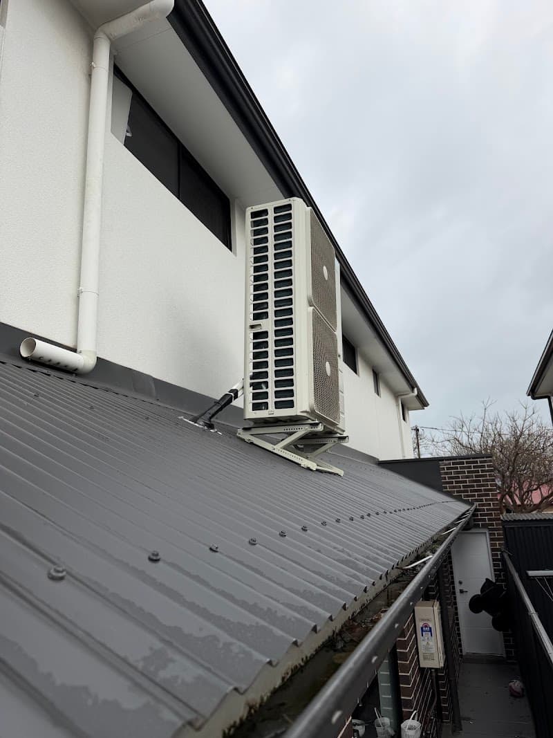 REQ Refrigeration & Air Conditioning air conditioning work in Port Adelaide