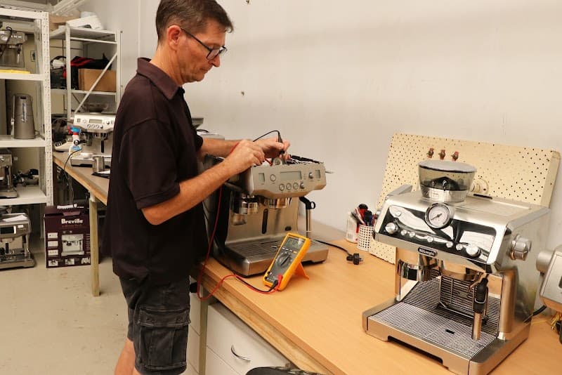 Resch Electronic Repairs appliance repair work in Molendinar