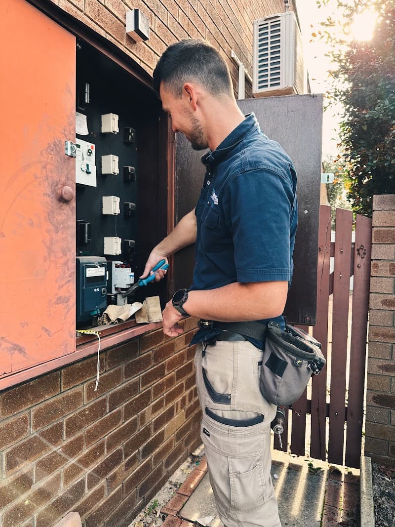 Response Electricians electrician work in Perth
