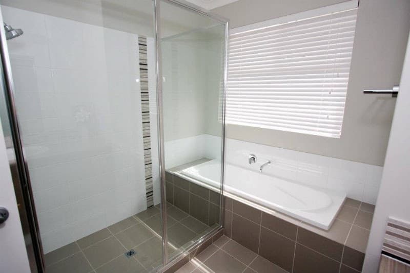 Rian's Window Treatments curtains & blinds work in Mandurah