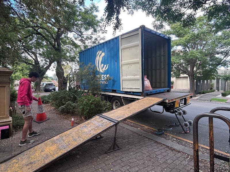 Richard Mitchell Removals & Storage removalist work in Regency Park
