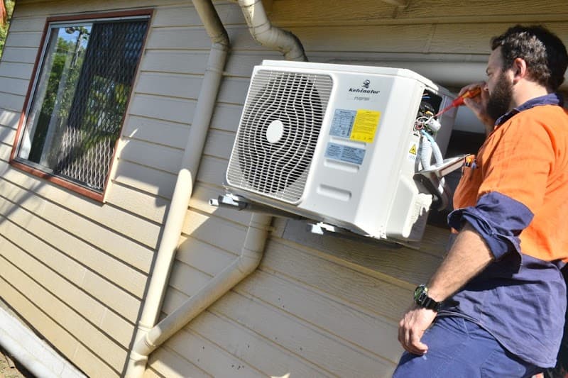 Richardson's Electrical Service electrician work in Bungalow