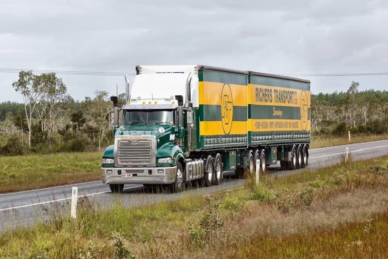 Richers Transport removalist work in Pialba