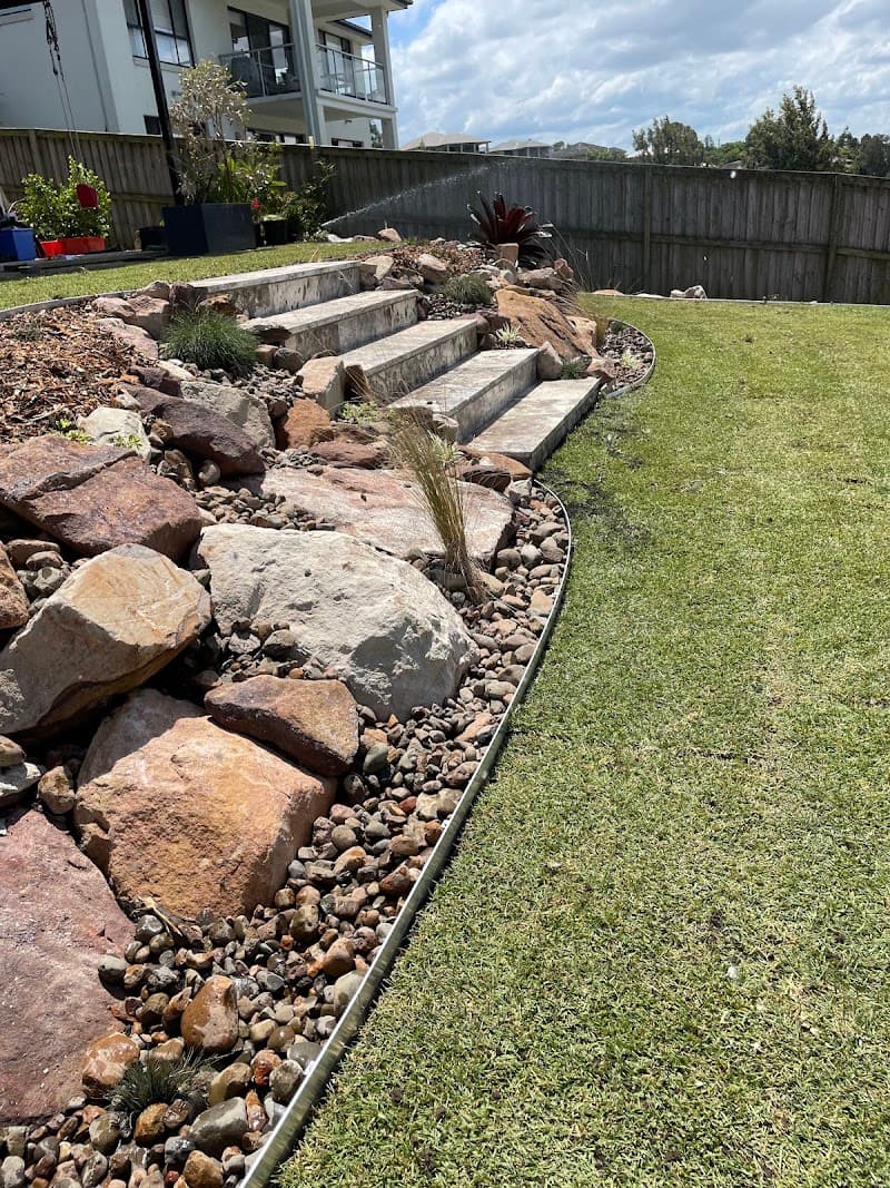 Ridgee Didge landscaping landscaping work in Pindimar