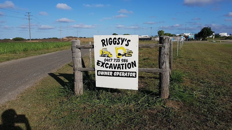 Riggsy's Excavation demolition work in Foulden