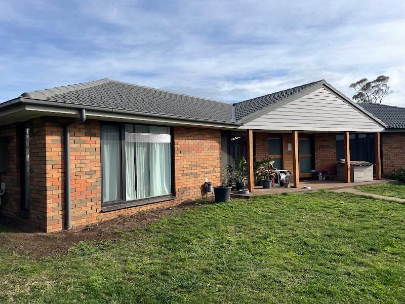 Right On Render painter work in Ballarat Central