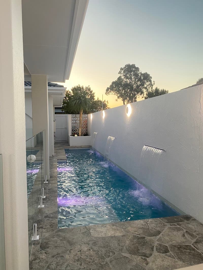 Riparian Constructions Pty Ltd pool builder work in Carindale