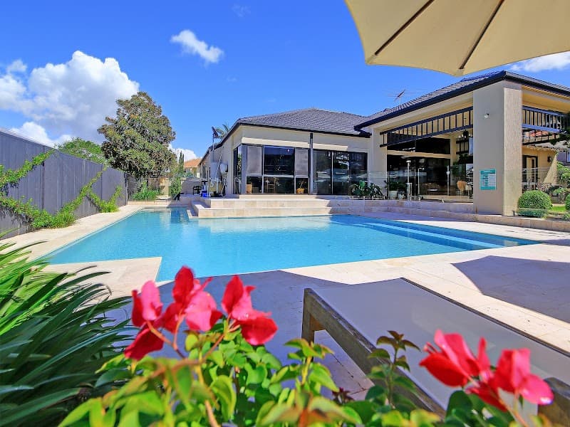 Riparian Constructions Pty Ltd pool builder work in Carindale