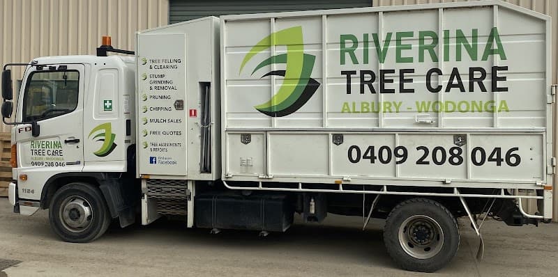 Riverina Tree Care tree services work in Wodonga