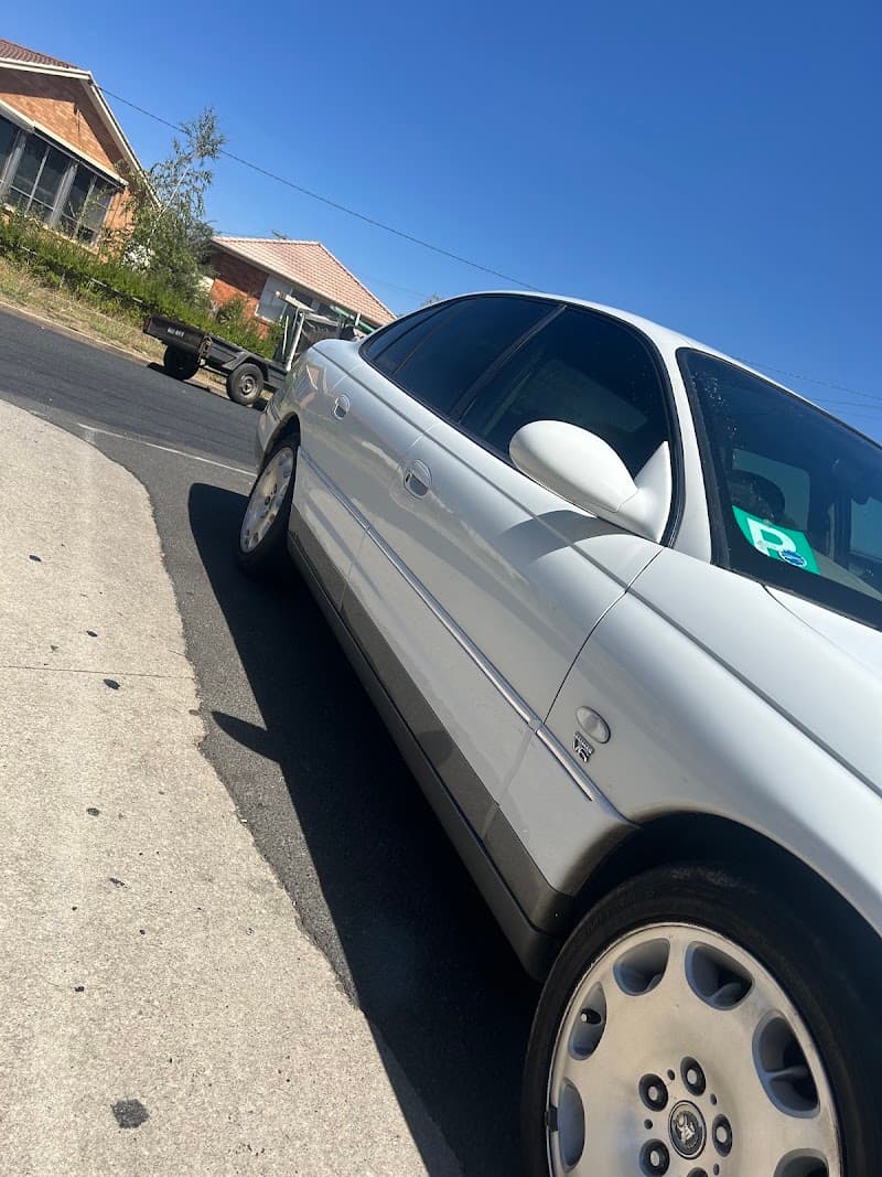 Riverina Window Tinting window tinting work in West Albury