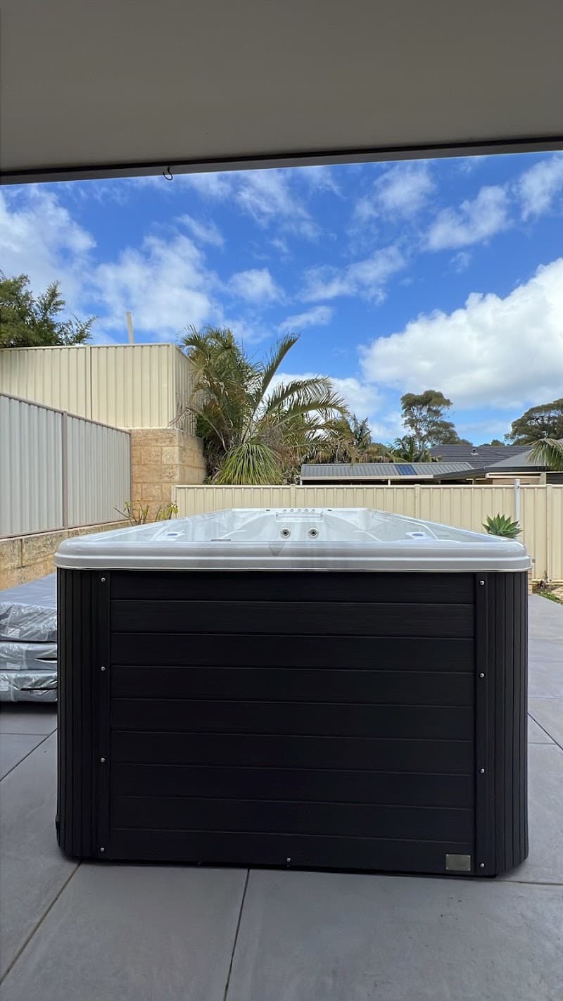 Rockingham Pool & Spa Solutions pool maintenance work in Rockingham