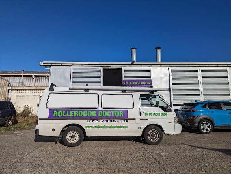 Rollerdoor Doctor garage doors work in Moonah