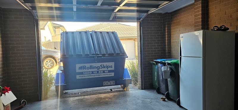 Rolling Skips - Mobile & Lockable skip bins I Waste removal l Rubbish collection service rubbish removal work in Moorabbin