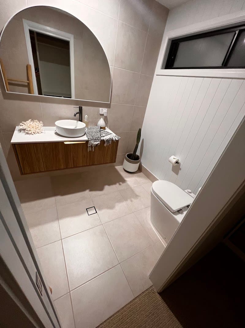 Rolls Cleaning cleaning work in Rockdale