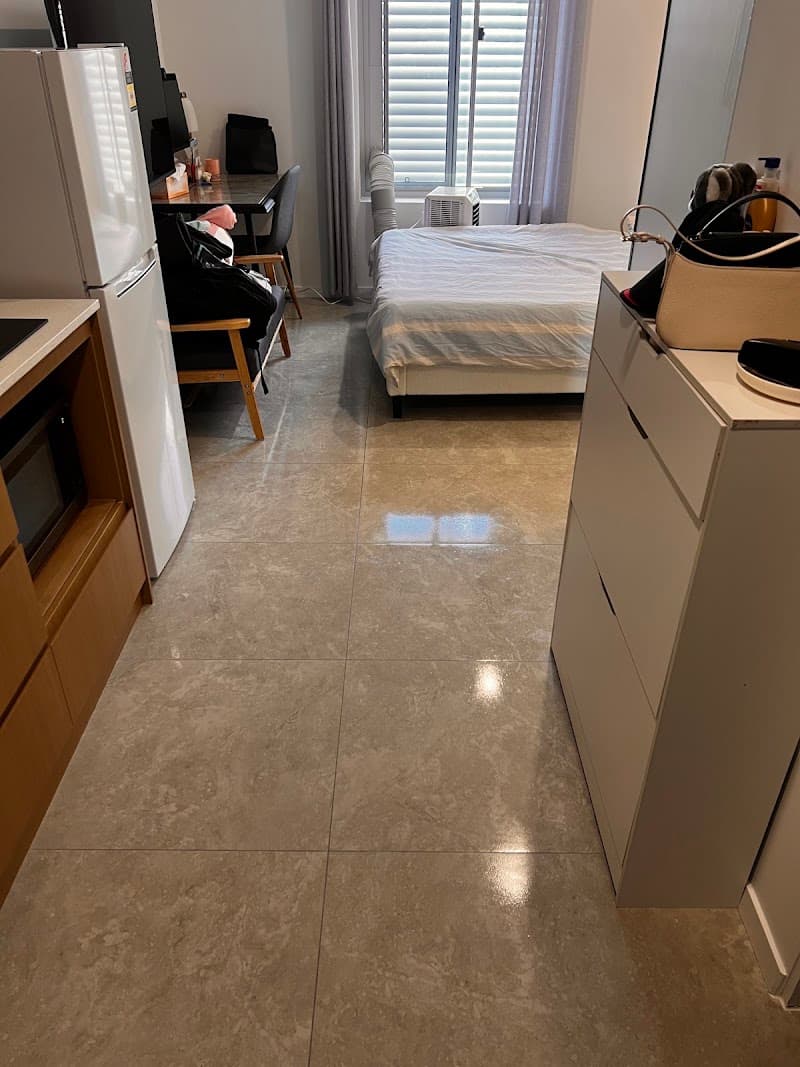 Rolls Cleaning cleaning work in Rockdale