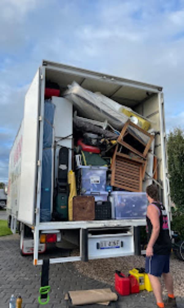 Rosebud Removals removalist work in Rosebud