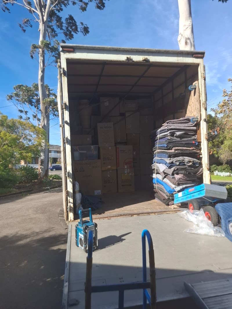 Rosebud Removals removalist work in Rosebud