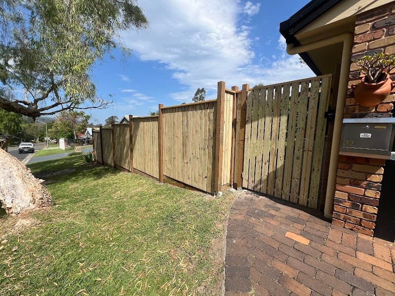 Ross Fencing Brisbane fencing work in Wilston