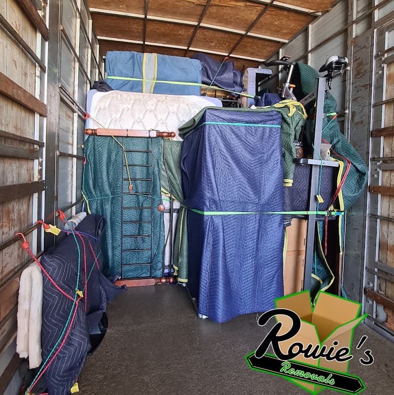 Rowies Removals removalist work in Wilsonton Heights