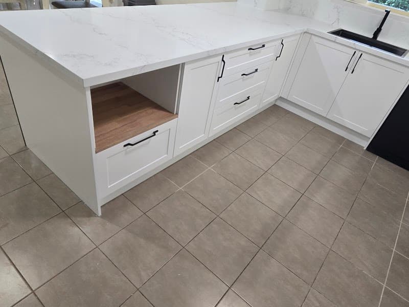 RT Carpentry Kitchen & Laundry Renovators kitchen renovation work in Charmhaven