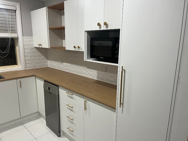 RT Carpentry Kitchen & Laundry Renovators kitchen renovation work in Charmhaven