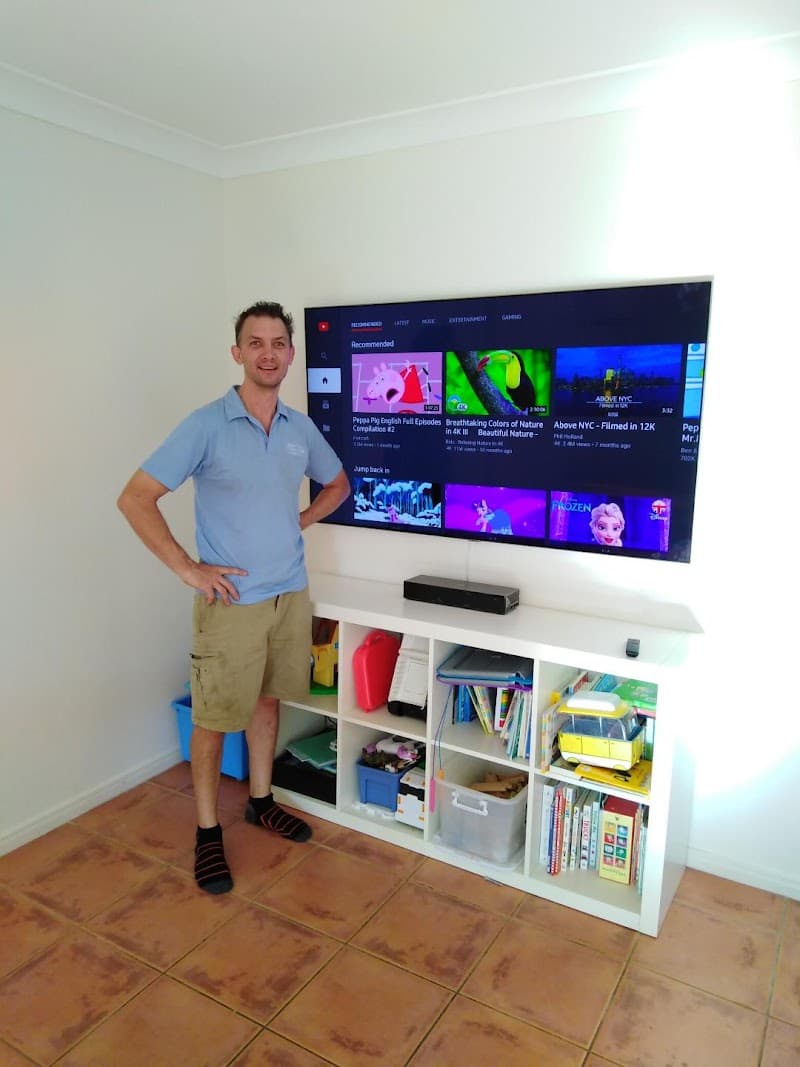 RTHS - TV WALL MOUNTING. ANTENNA, CCTV, WIFI, HOME THEATRE, DATA, CABLING antenna & tv work in Robina
