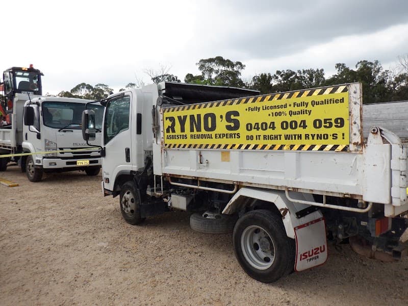 Ryno's Asbestos Removal asbestos removal work in Macquarie Hills