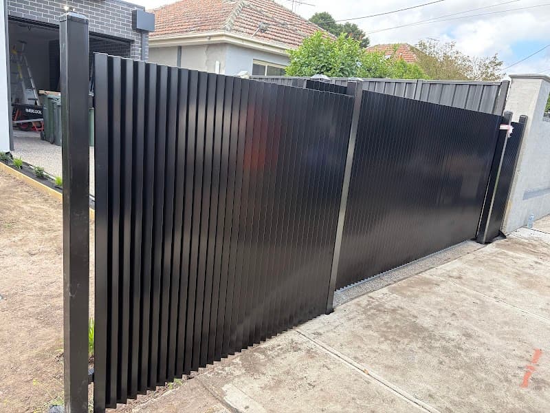 Safehome Gates and Fences fencing work in Dandenong