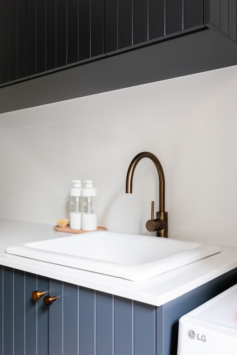 Salt Renovations bathroom renovation work in Fyshwick