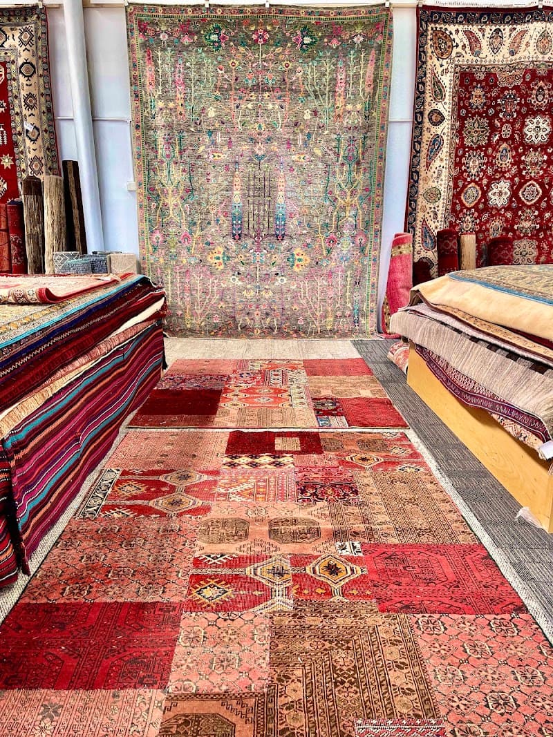 Sama Rugs and Flooring Mornington carpet cleaning work in Mornington