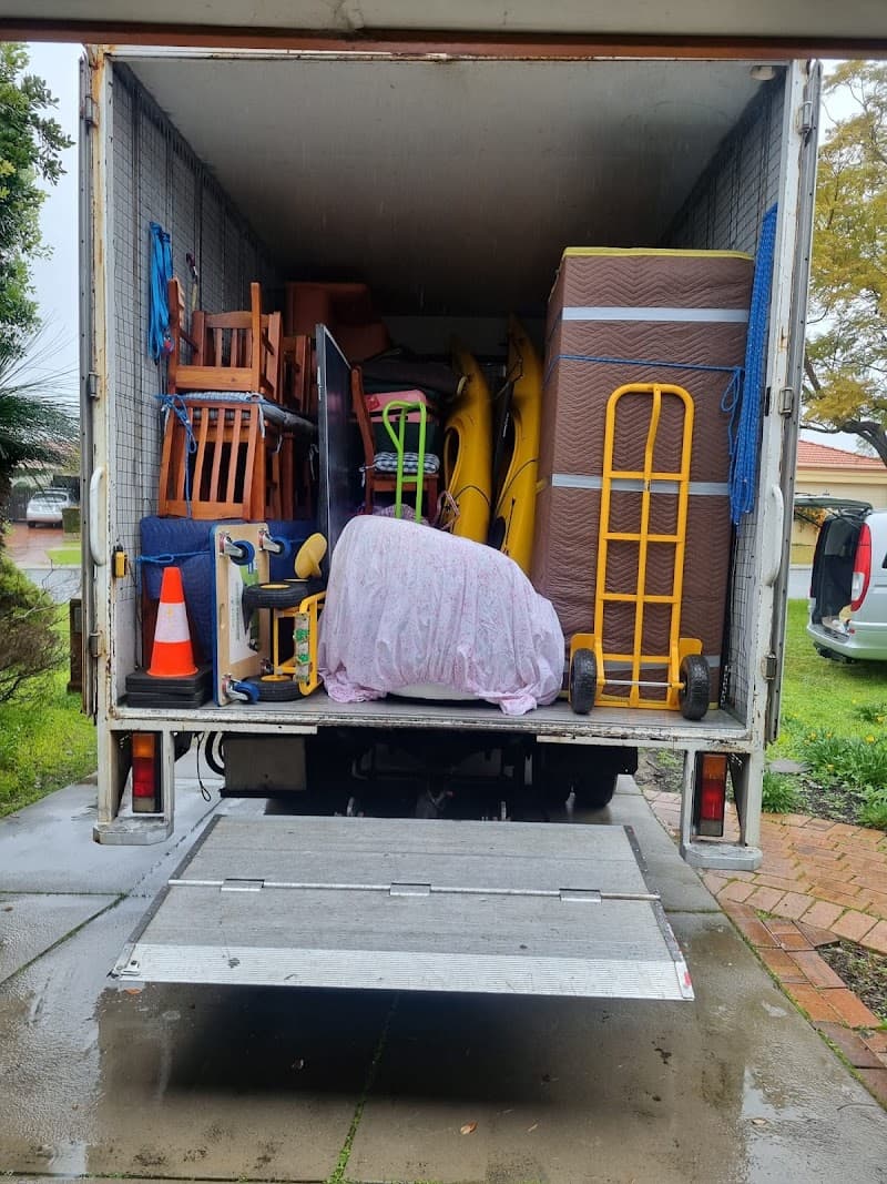 Same Day Movers removalist work in Stepney