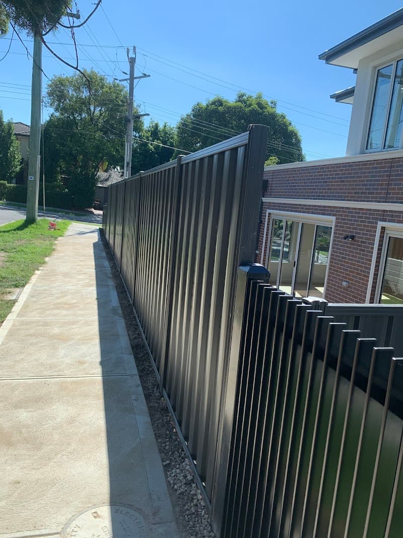 Sami Fencing And Gates fencing work in Dandenong