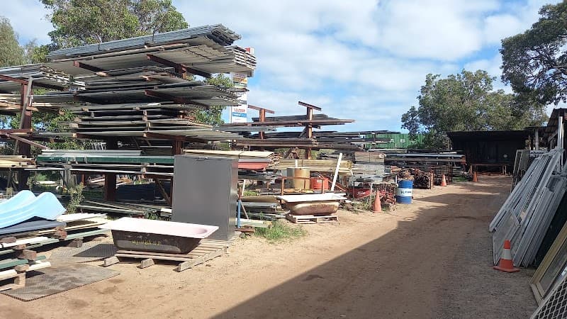 S&L Salvage demolition work in Connor