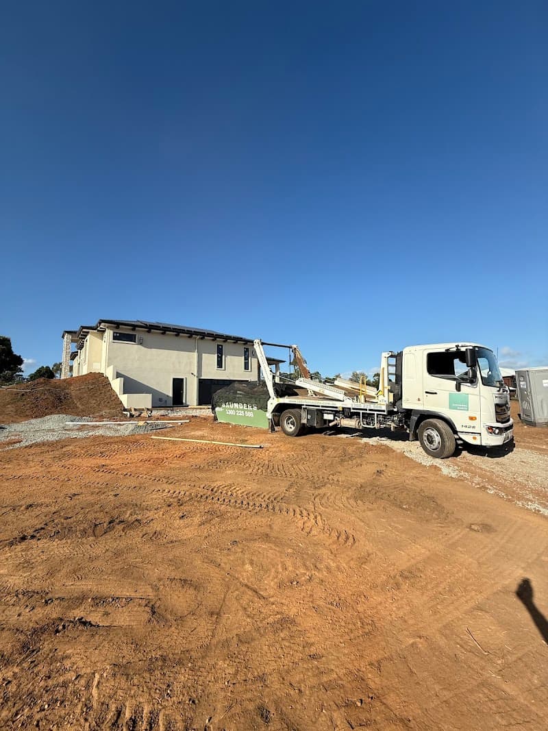 Saunders Waste - Brisbane Skip Bin Hire rubbish removal work in Enoggera