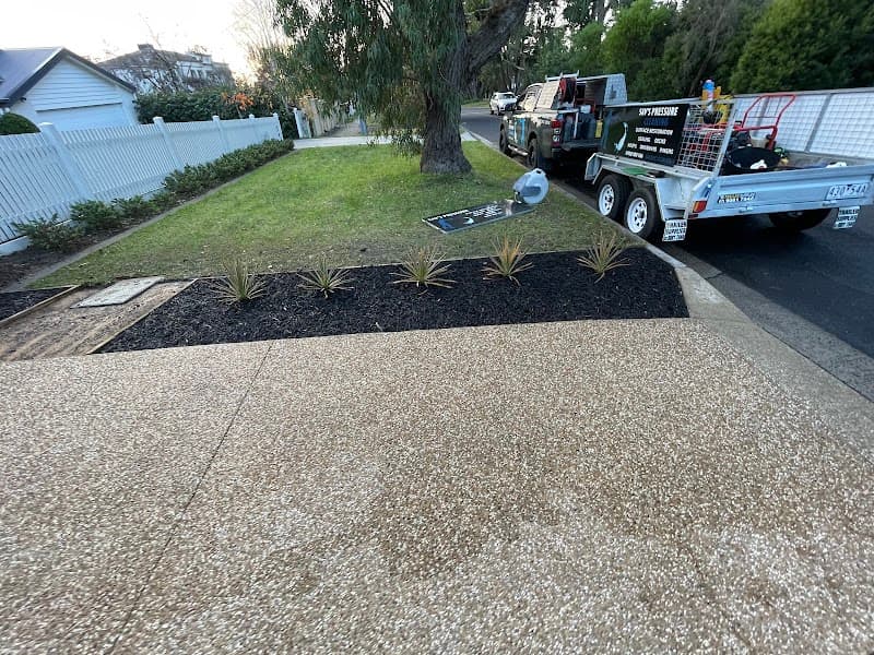 Savs Pressure Cleaning pressure washing work in Mount Martha