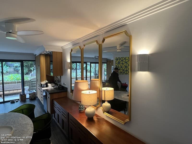 Scott Electrics electrician work in Edgecliff