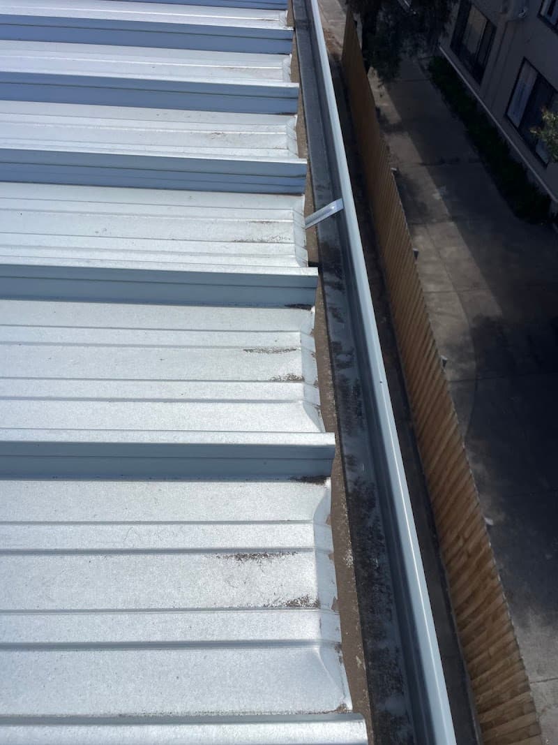 Scott's Cleaning and Maintenance gutter cleaning work in Ringwood East
