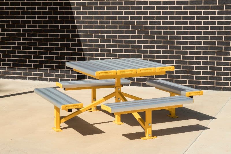 SeatsPlus - Aluminium Outdoor Furniture furniture assembly & tv mounting work in Shepparton