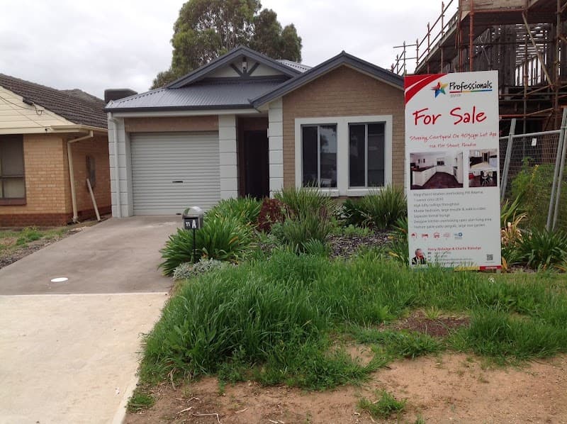 Select Building Inspections Adelaide pest control work in Adelaide