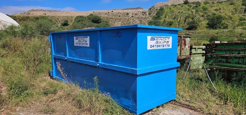 Sendit Skips - Skip Bin Hire and Waste Management Sydney rubbish removal work in Kirrawee