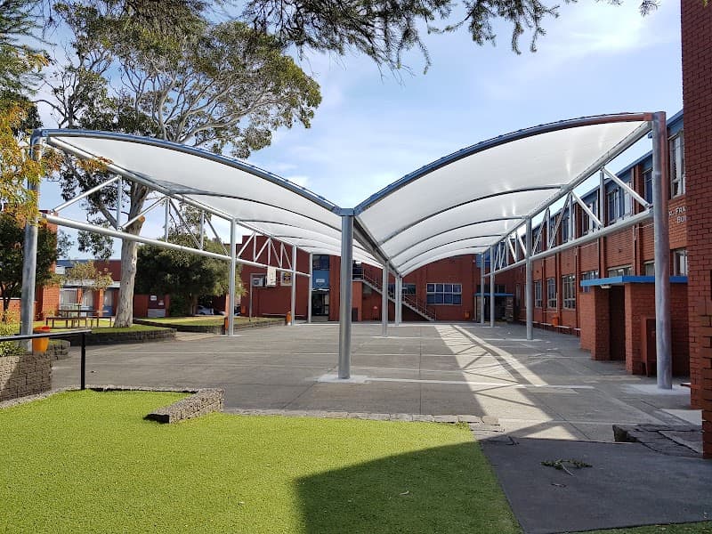 Shade 'N' Sails PTY LTD curtains & blinds work in Wendouree